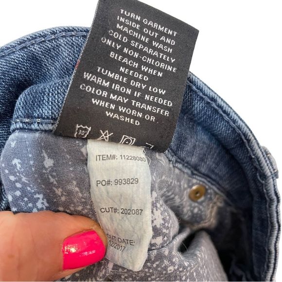 Torrid Premium Jeans Sz 16R - Picture 8 of 10